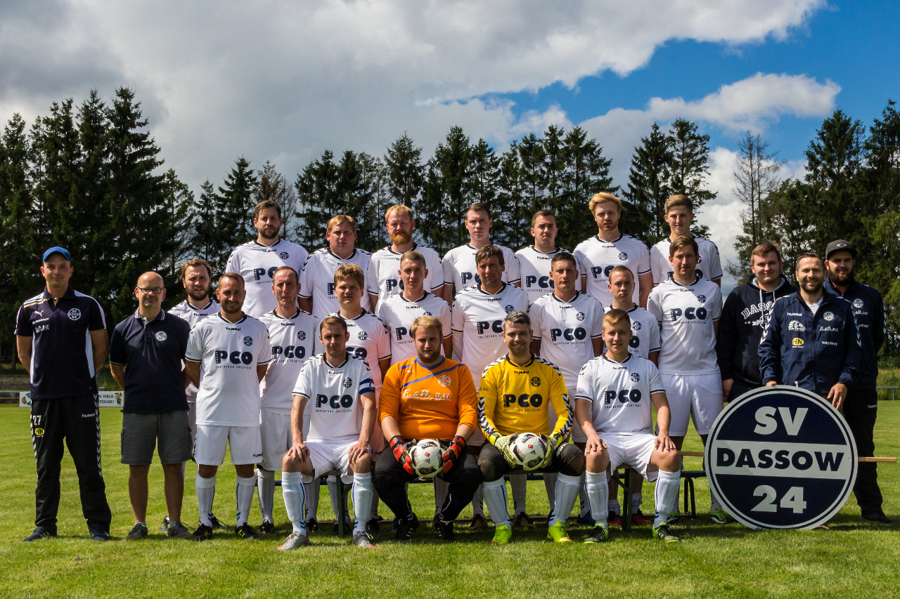 1. Herren gewinnen zu Hause mit 2:1 gegen Salitzer FC